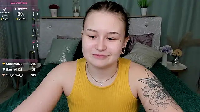 MilanaXHoney's cam snapshot