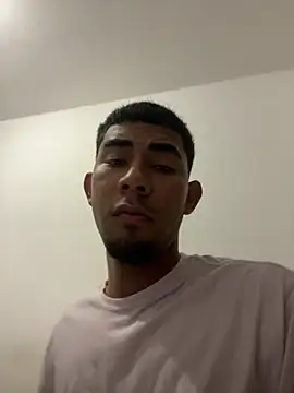 youngalexofficial live sex cam