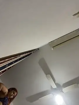 baddieasiantv's cam snapshot