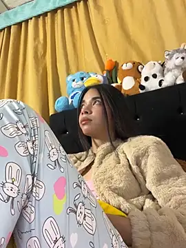 Milleradhara24 live sex cam