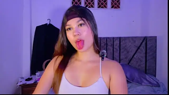 Wendy_Mills_'s cam snapshot