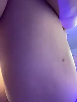 MadelineBenet's cam snapshot