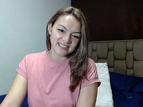 PenelopeMist's cam snapshot