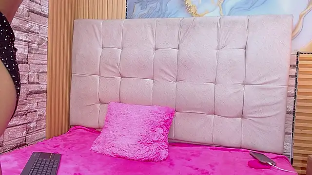 meliangels303av's cam snapshot