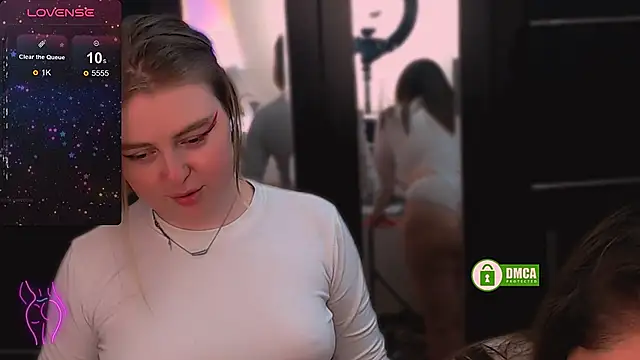 EvaAndLilith's cam snapshot