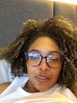 BiiancaEstradaa's cam snapshot