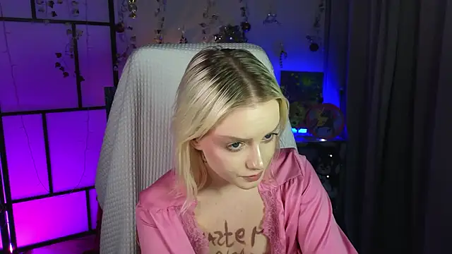 ImBonBon's cam snapshot