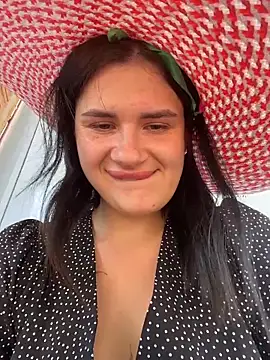 MiraReach live sex cam