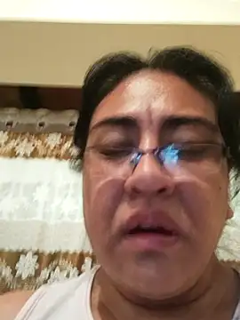 emilymoore34's cam snapshot