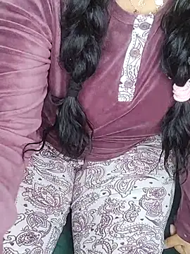 Malika_695's cam snapshot