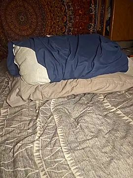 SheIsSomething live sex cam