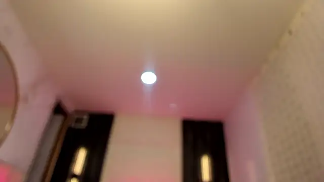 pervert_extrabigboobs's cam snapshot