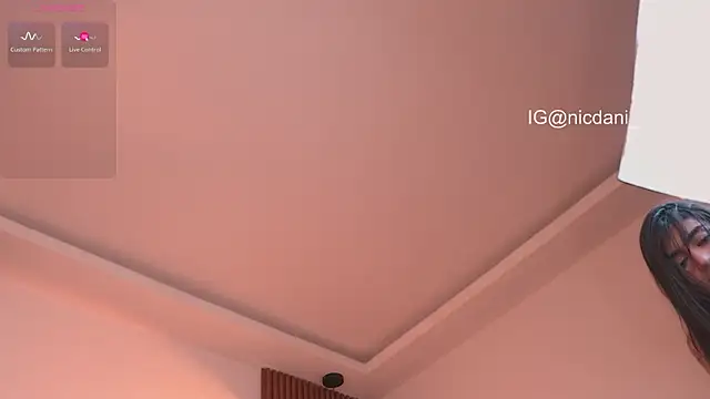 nicdani_1 live sex cam