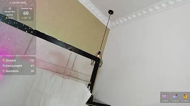 kimCosseyy live sex cam