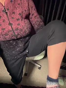 Lucky_Flora's cam snapshot