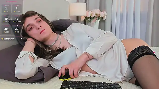 Amina_Youn's cam snapshot