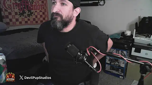 DevilPup75_'s cam snapshot