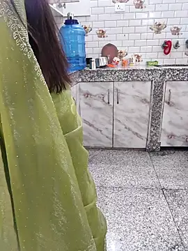 Shalu_G's cam snapshot