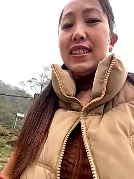 Huong-Ly's cam snapshot