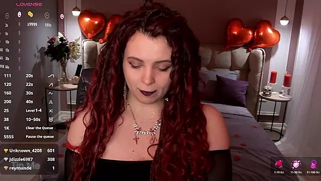 Miss_Maya_Mils live sex cam