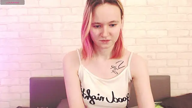 Ericha_Stone's cam snapshot