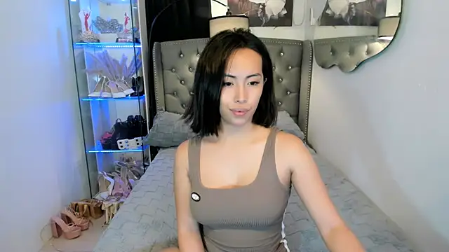 reighnempress live sex cam