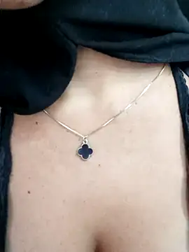 nadia__abaud's cam snapshot