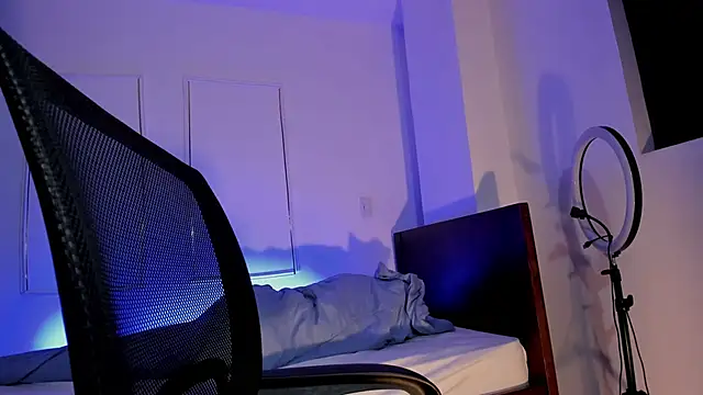 MeganWhite3's cam snapshot