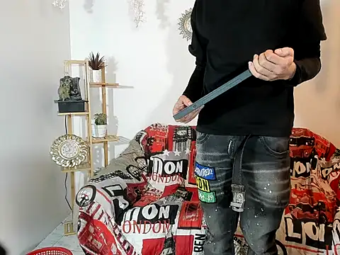 Snover_hot2006's cam snapshot