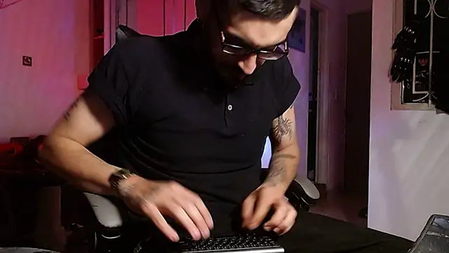 malek_xarx_'s cam snapshot