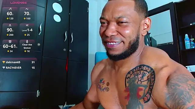 SELFSUCK_KING_420 live sex cam