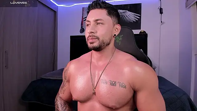 santi_aesthetic live sex cam