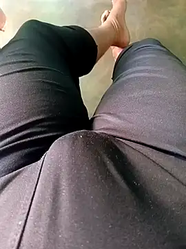 Horny-boyyy live sex cam