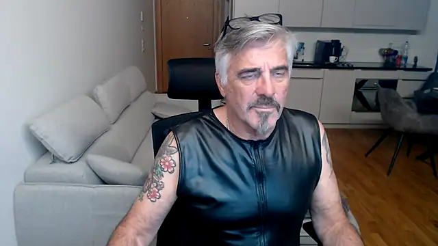 Budapest1958 live sex cam