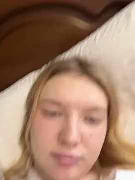 AmmyHot live sex cam