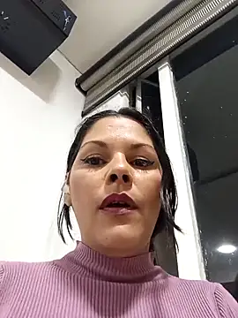 zoe_marcus's cam snapshot