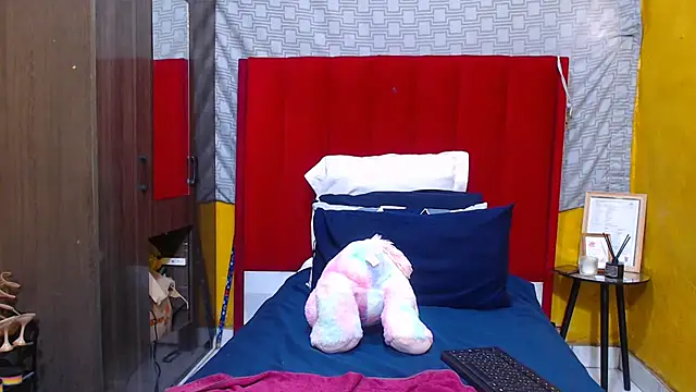 Candycrush2555 live sex cam