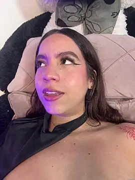 IamSteph13 live sex cam