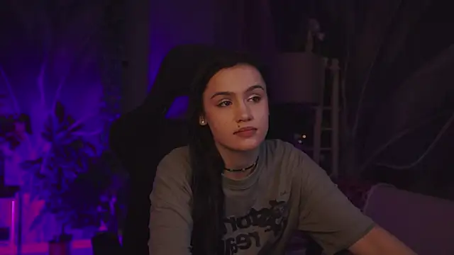 MonicaFarmer's cam snapshot