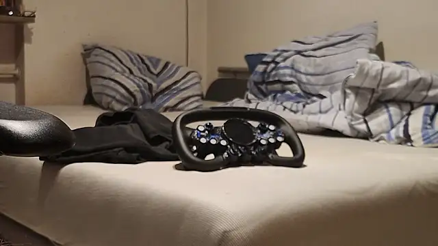 Alphapimmelchen live sex cam