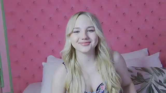 Sky_Cutie's cam snapshot