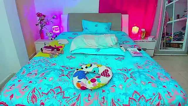 Kendralove31xxx live sex cam