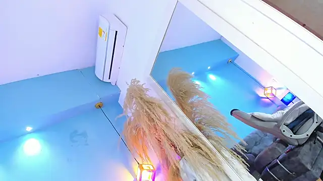 mia_collinsss live sex cam