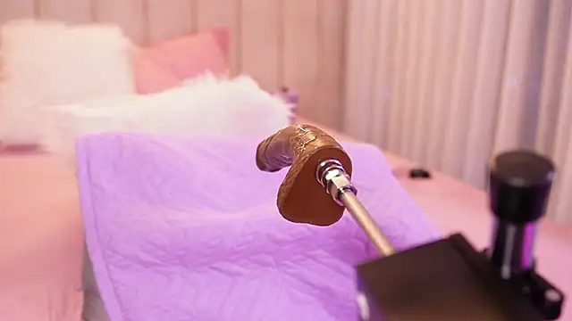 emyli_sw_'s cam snapshot