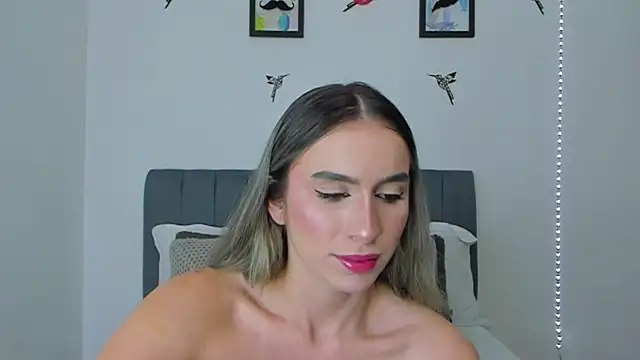 im_sarah34's cam snapshot