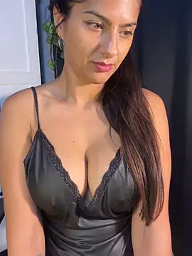 chicachocolate01 live sex cam