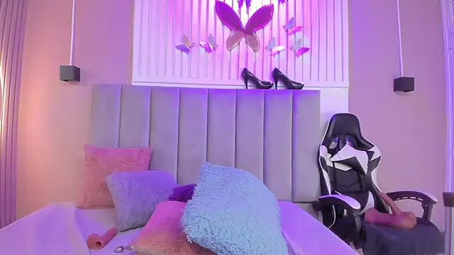 chantall1375's cam snapshot