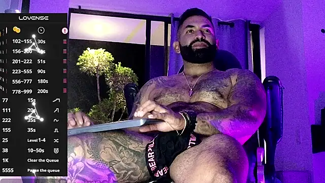 Max-prada live sex cam