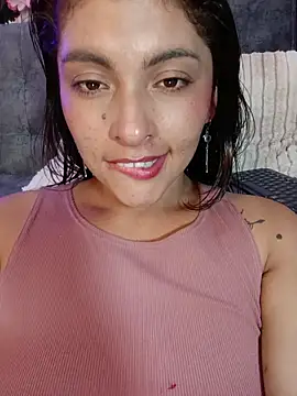 Fox_Roxxan's cam snapshot