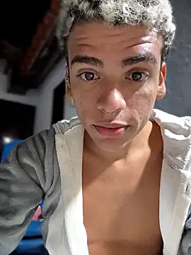 PrincesLeo's cam snapshot